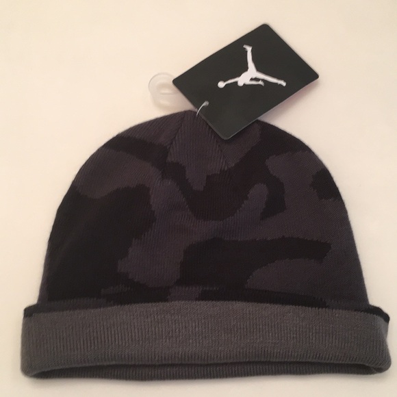 Jordan Kids Camo Beanie Hat - Picture 6 of 7